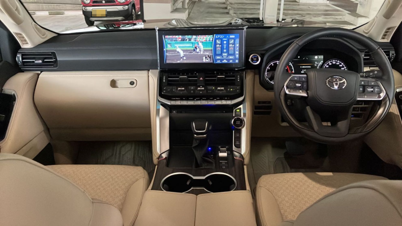 内装インパネ全体