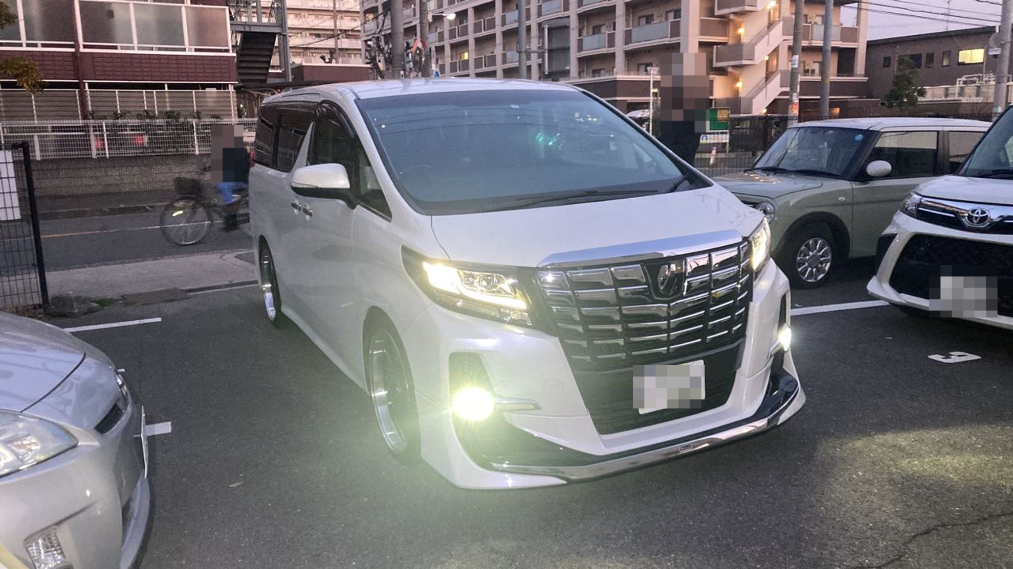 外装右前