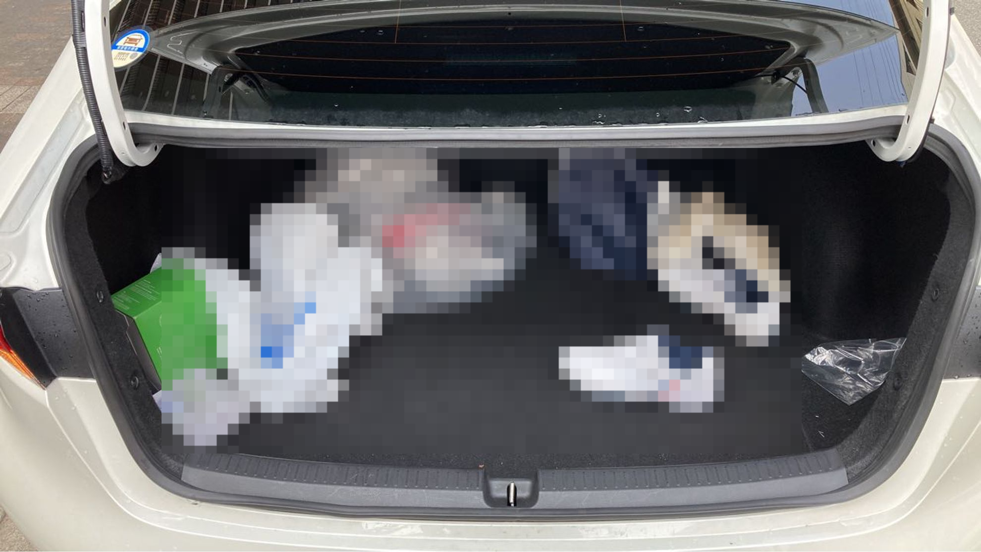 内装トランク