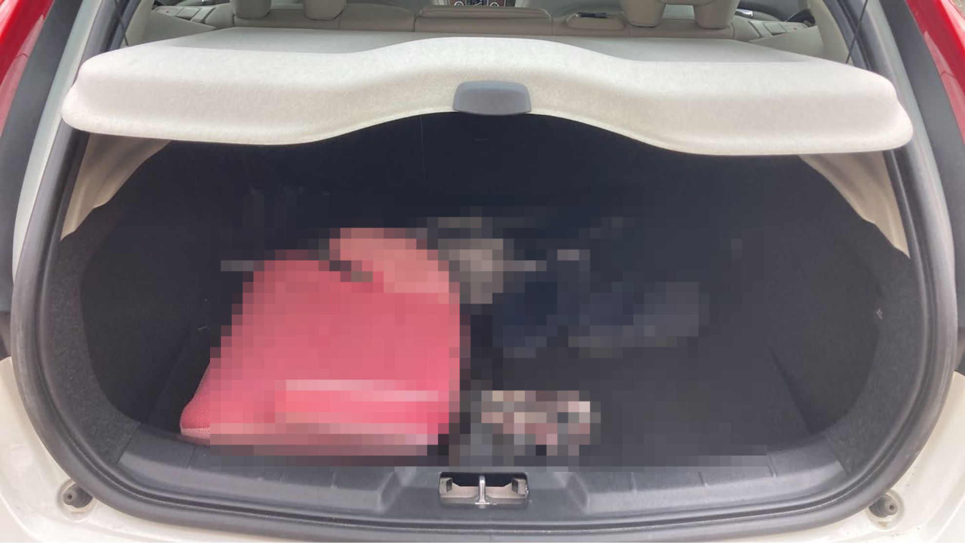 内装トランク