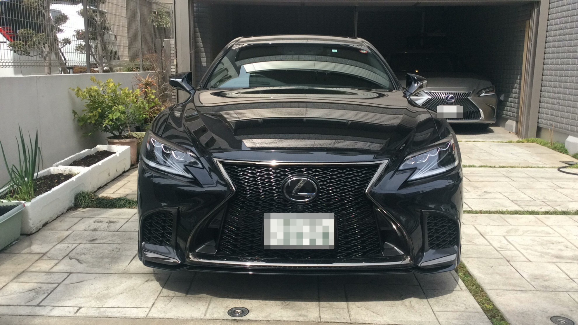 外装前方