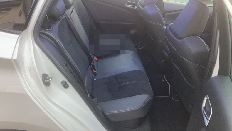 内装後方シート