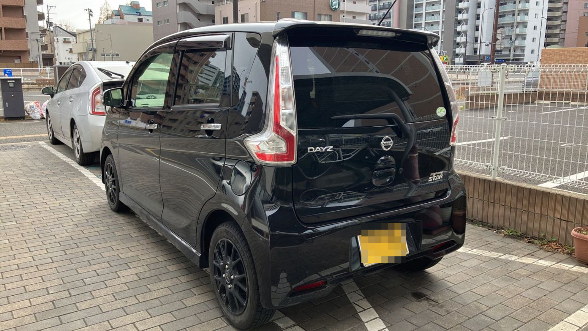 外装左後方