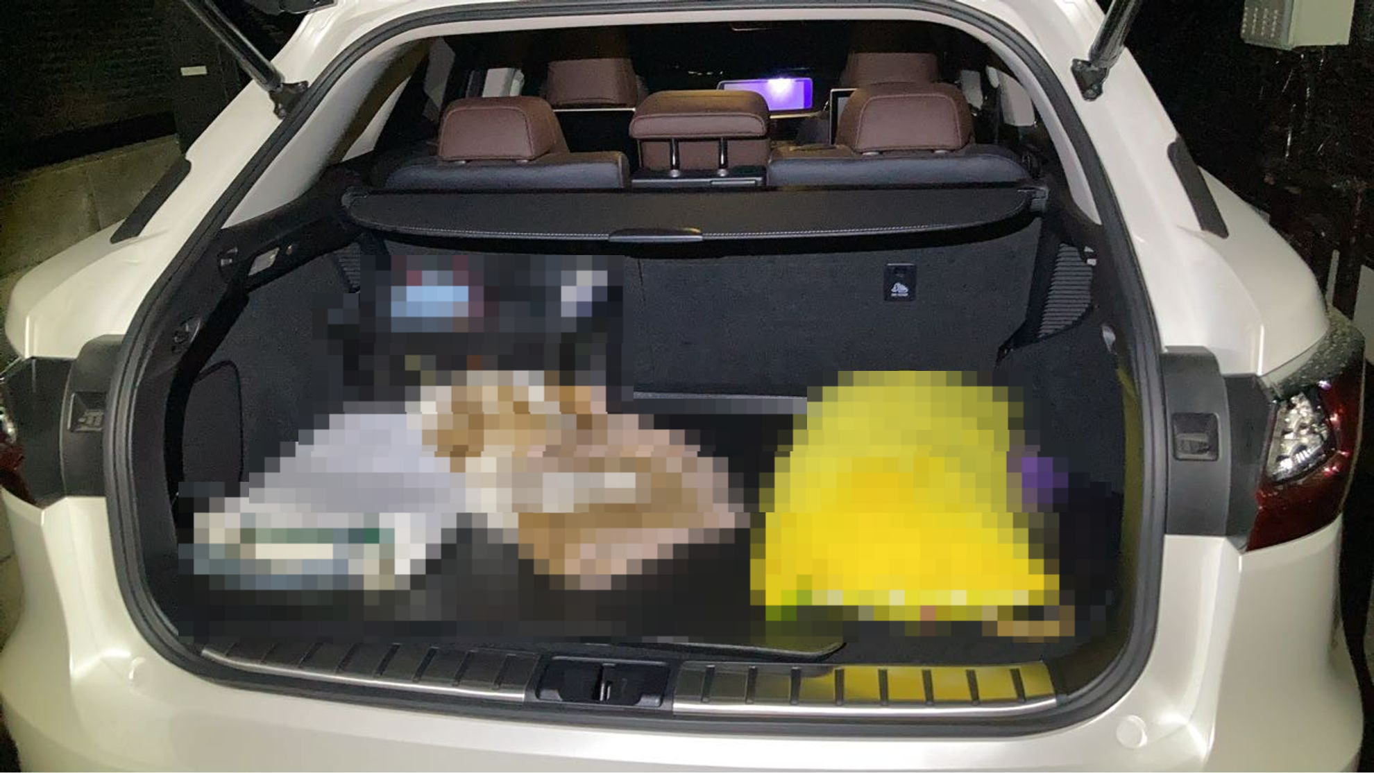 内装トランク
