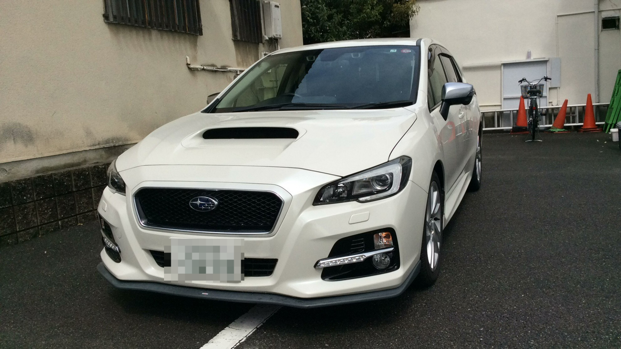 car_main_img