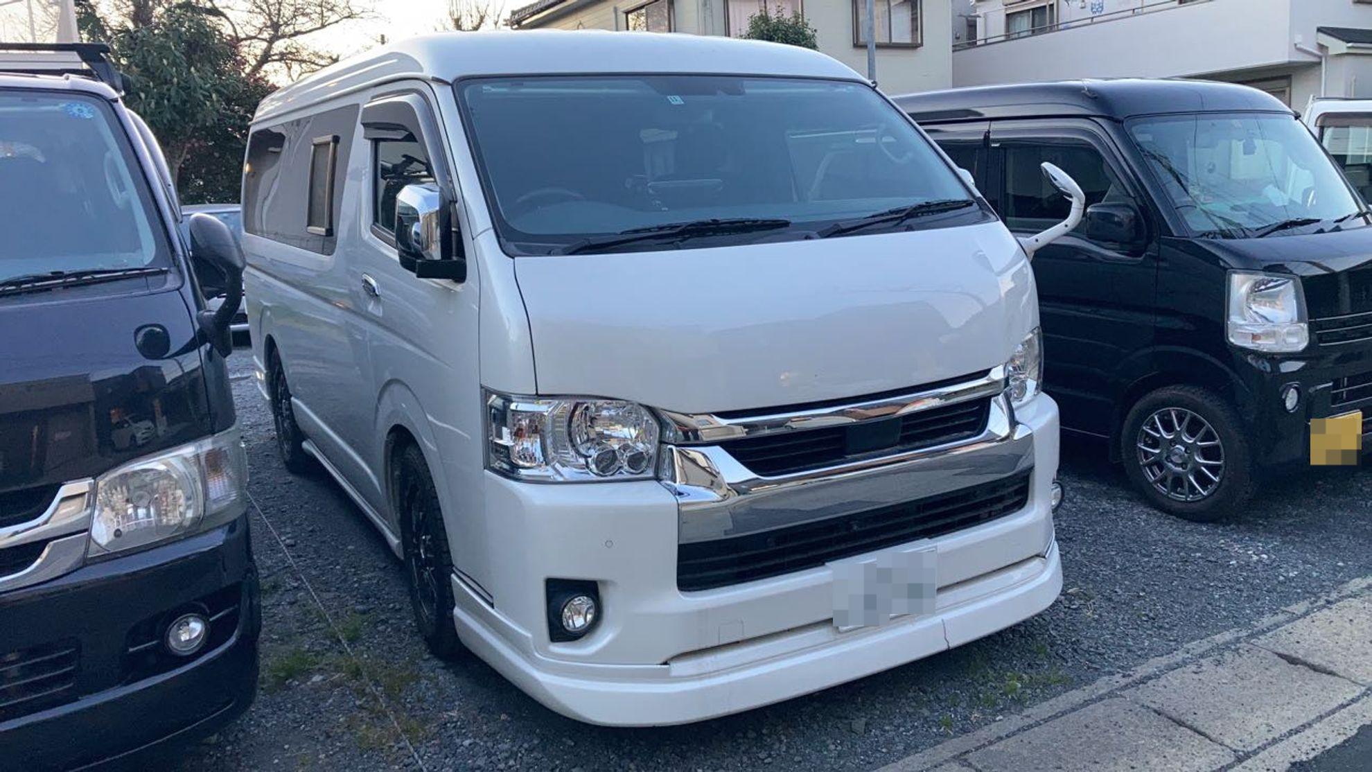 外装右前