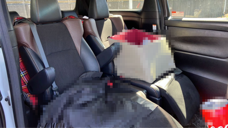 内装後方シート