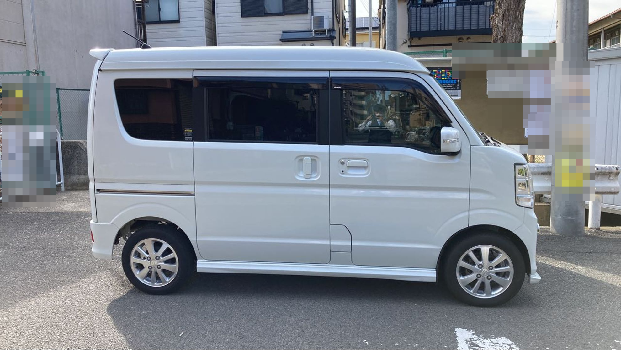 外装右