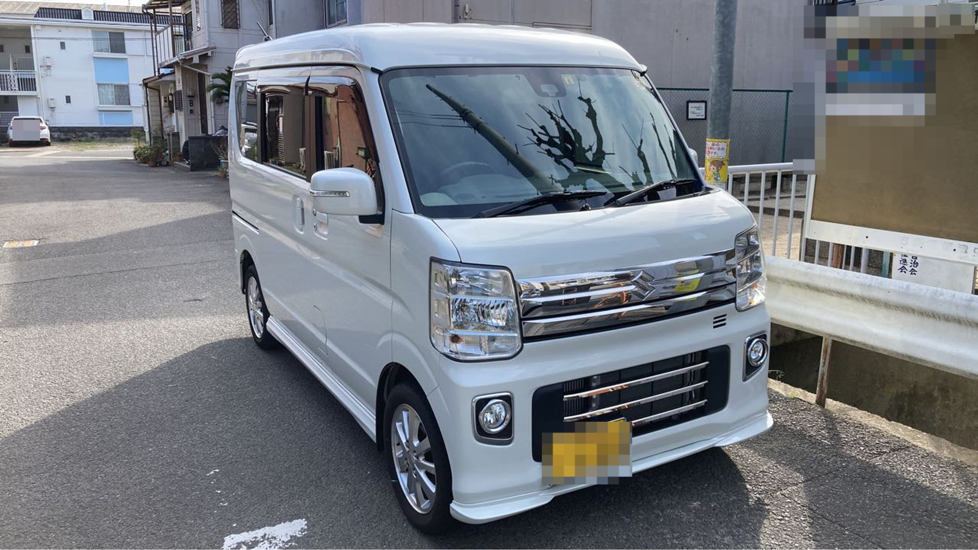 外装右前