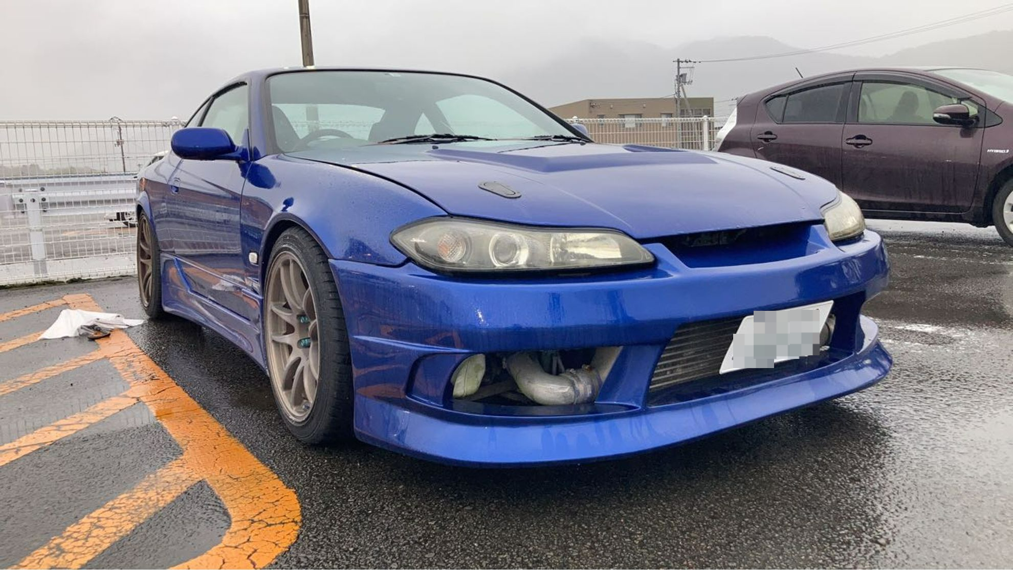 外装右前