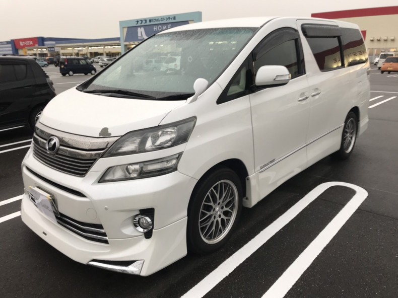 car_main_img