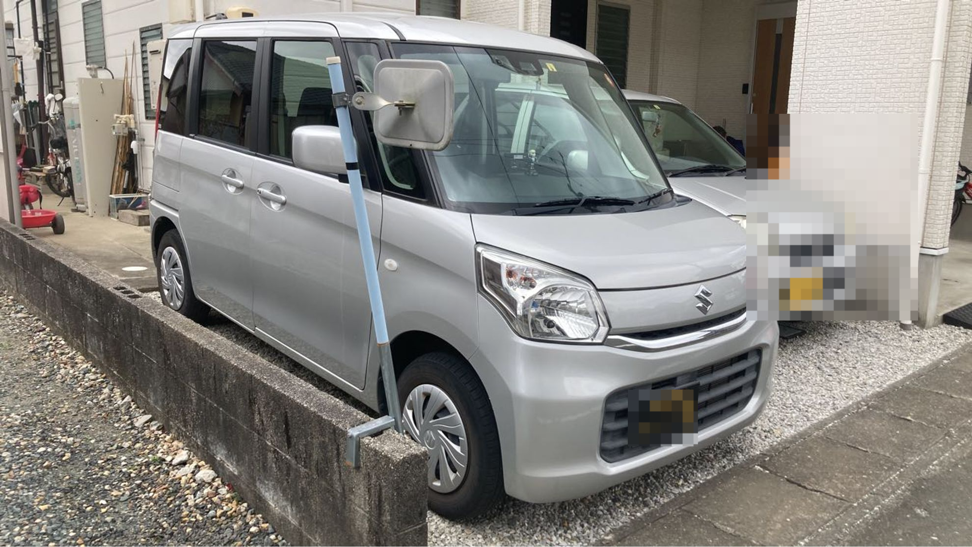 外装右前