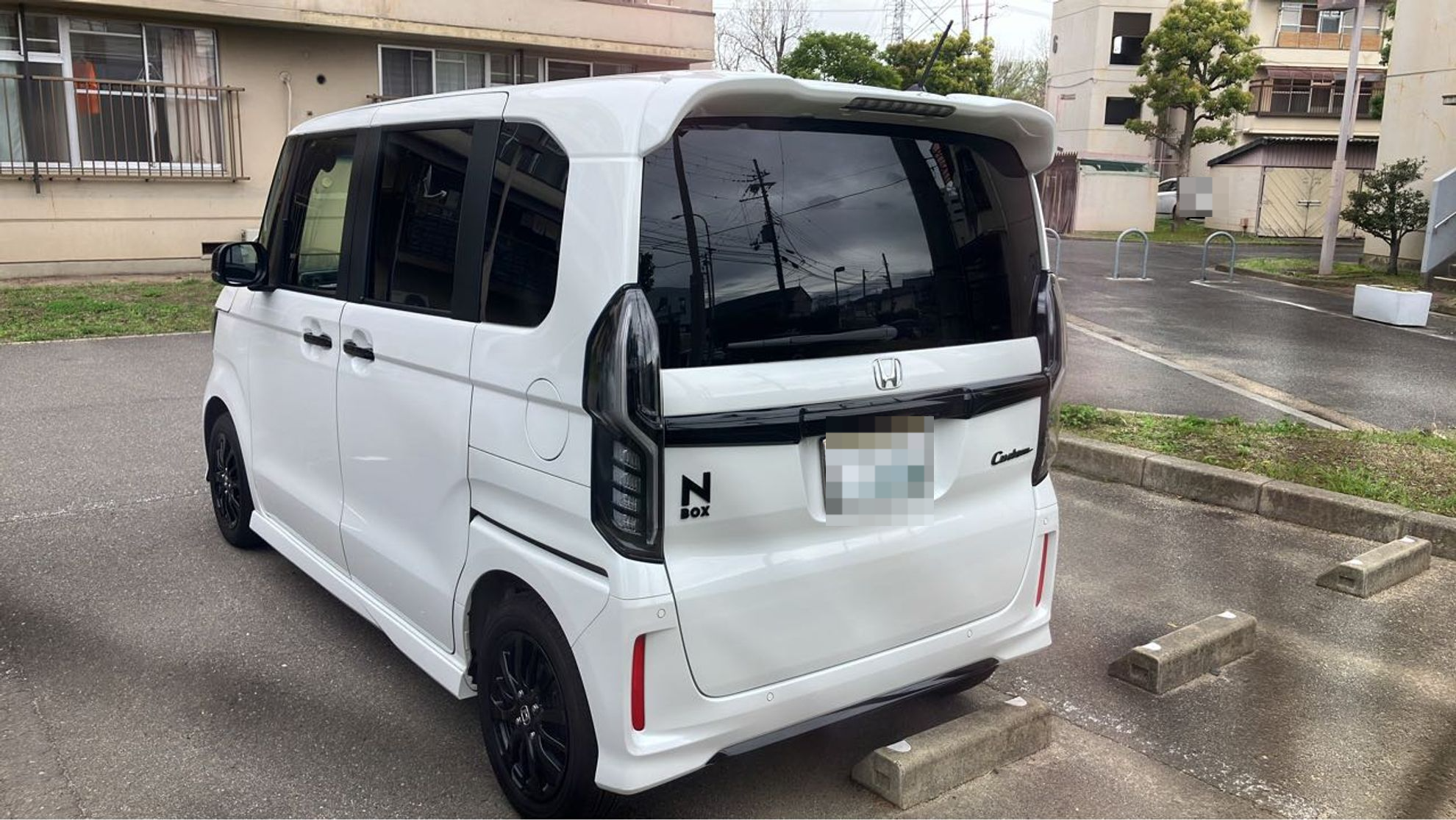 外装左後方