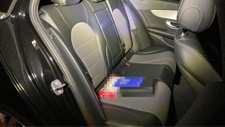 内装後方シート