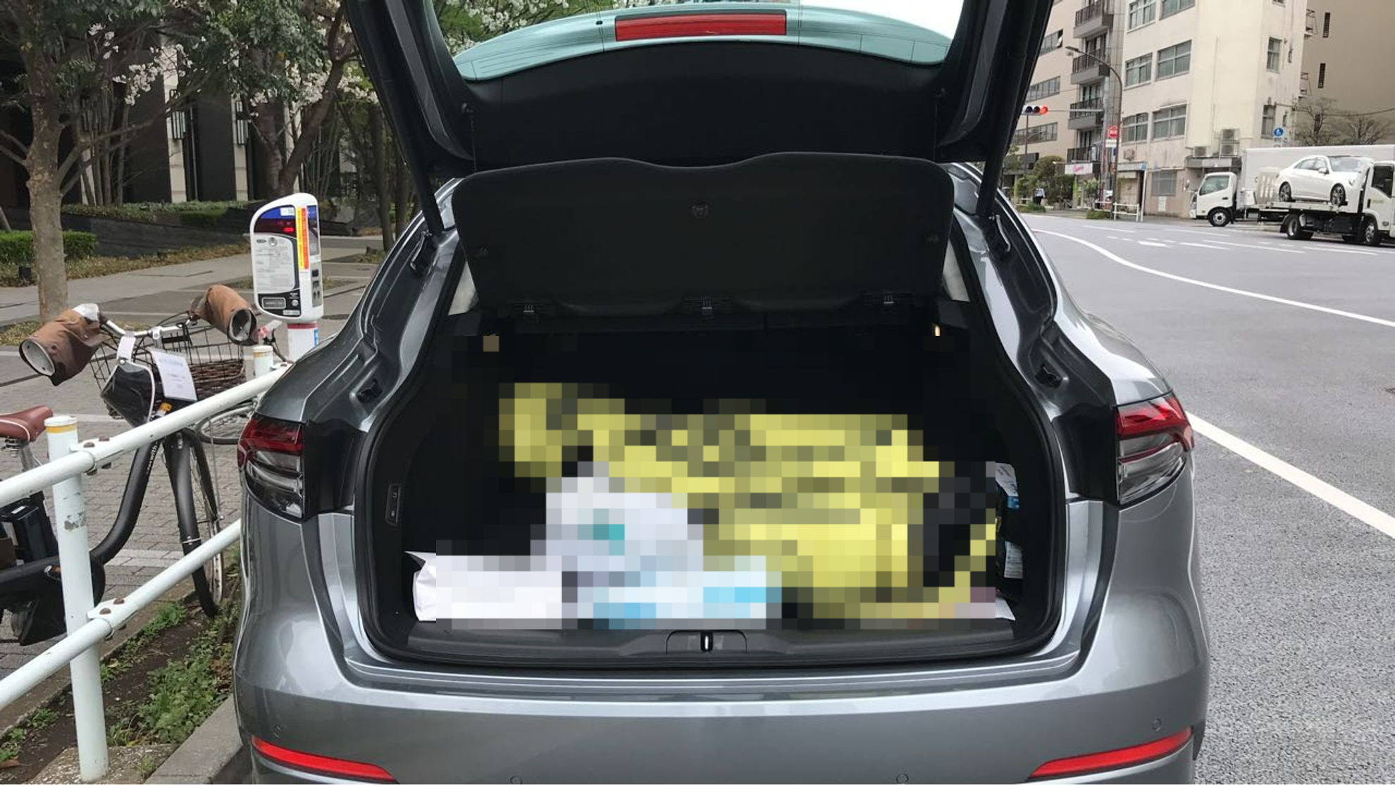内装トランク