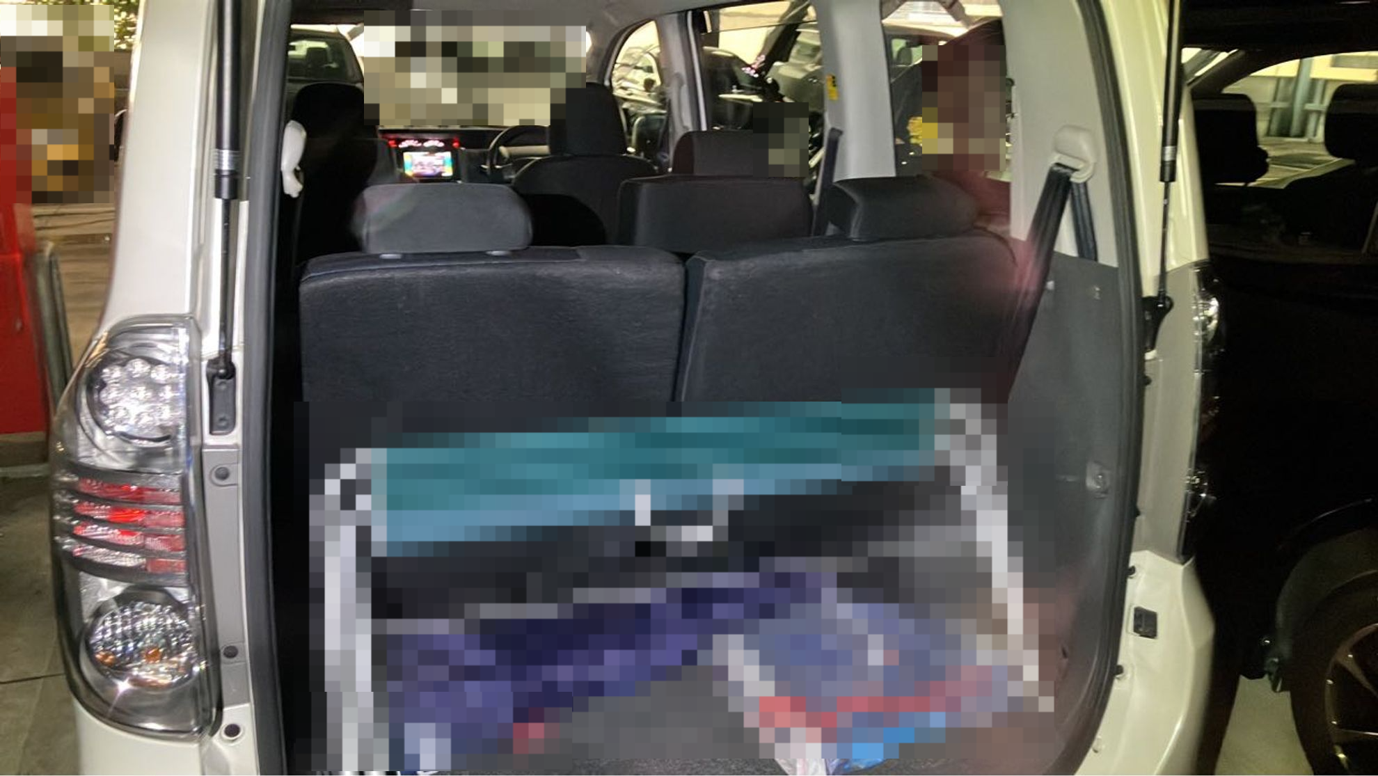 内装トランク