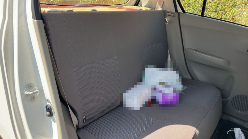 内装後方シート