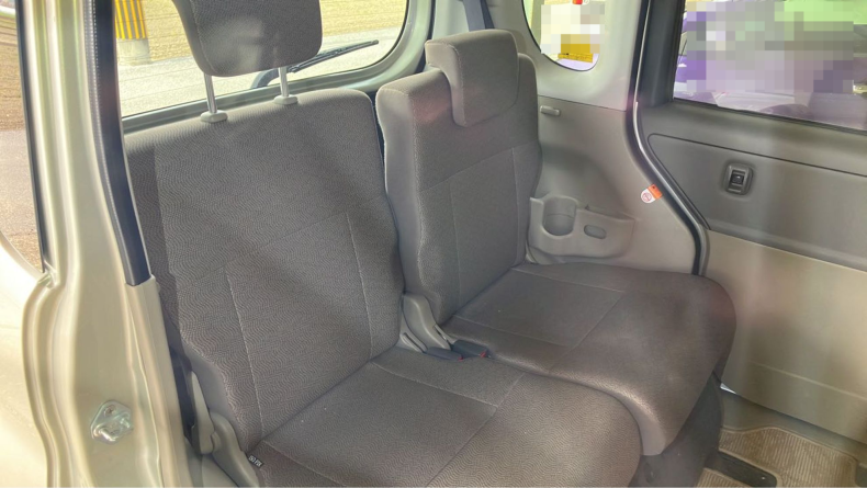 内装後方シート