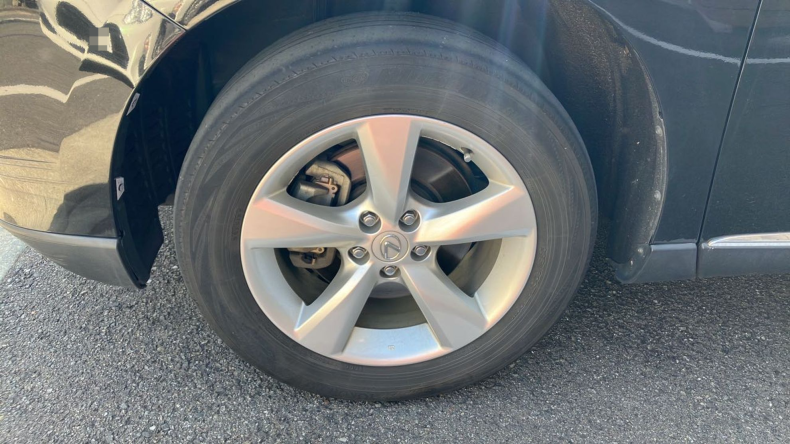 タイヤホイール前