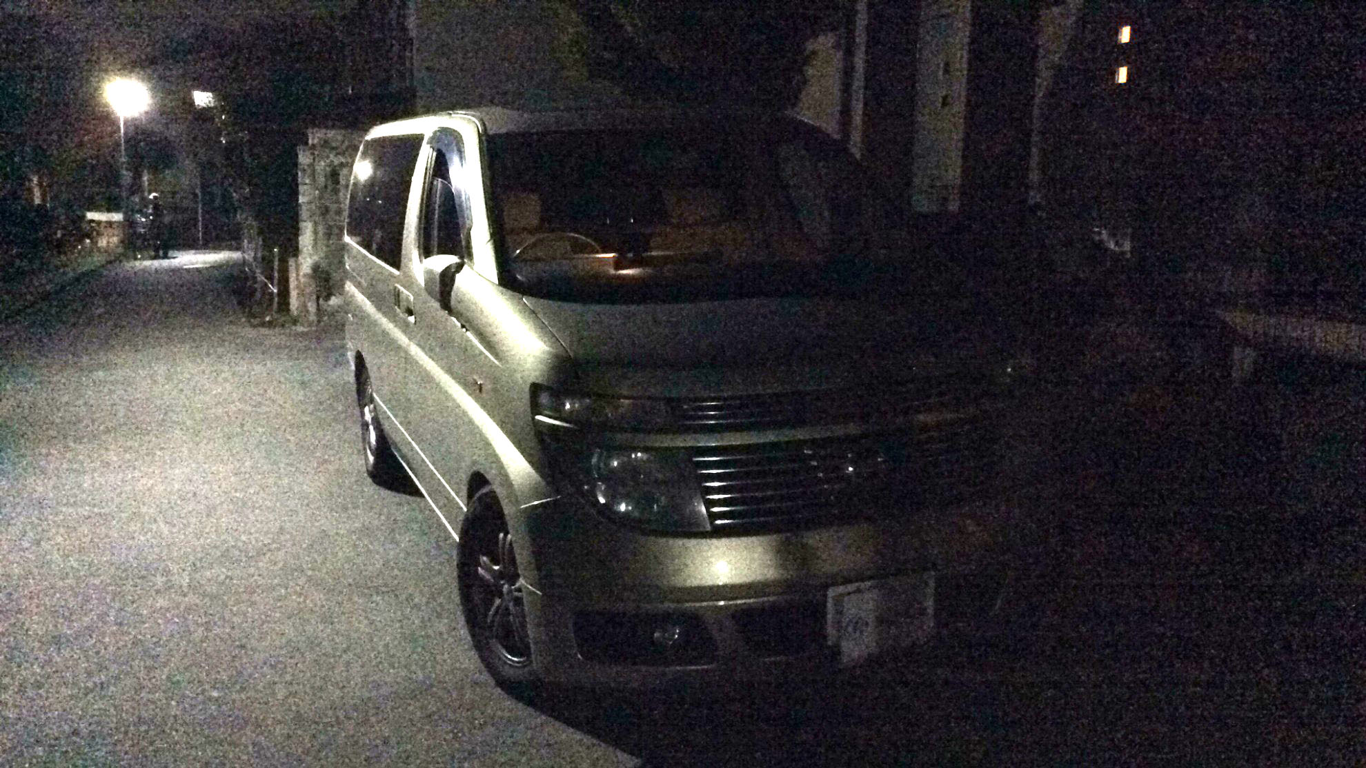 外装右前