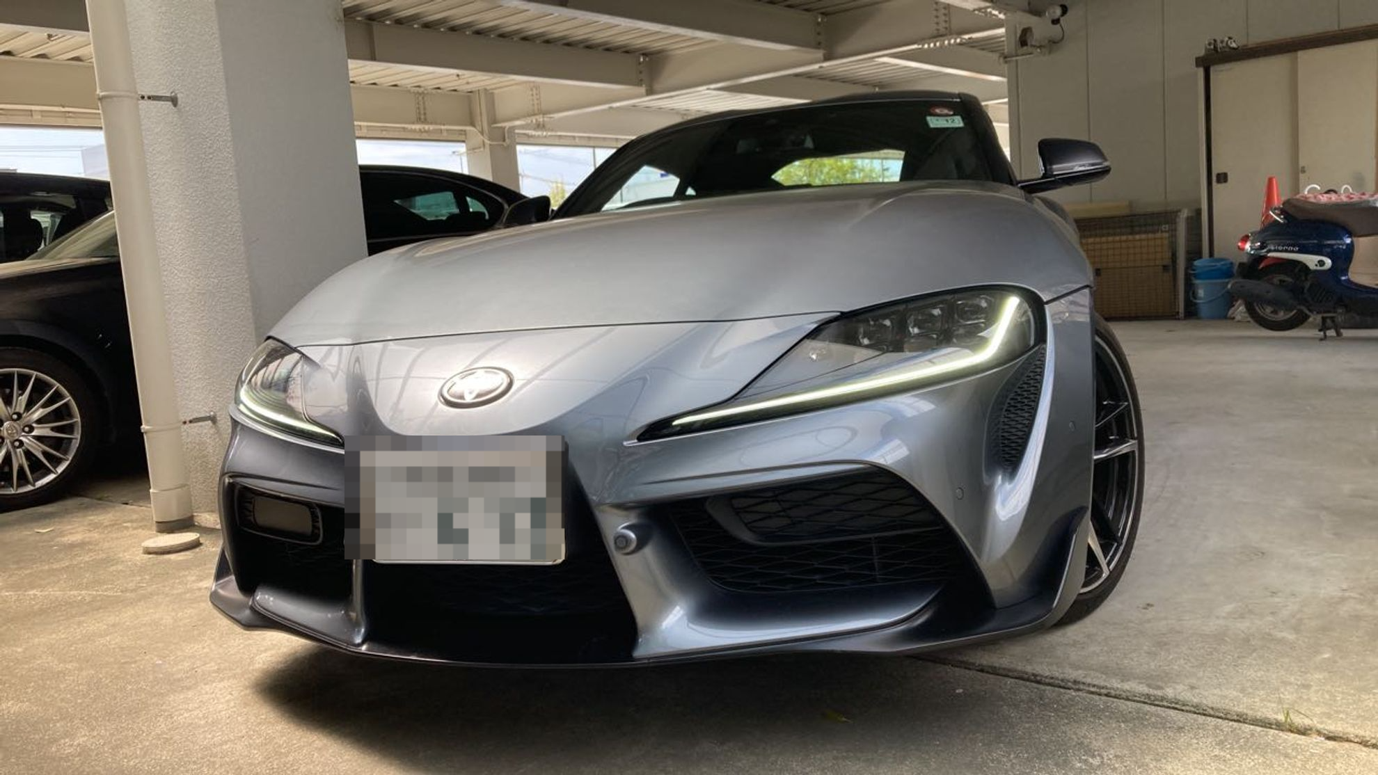 外装前方