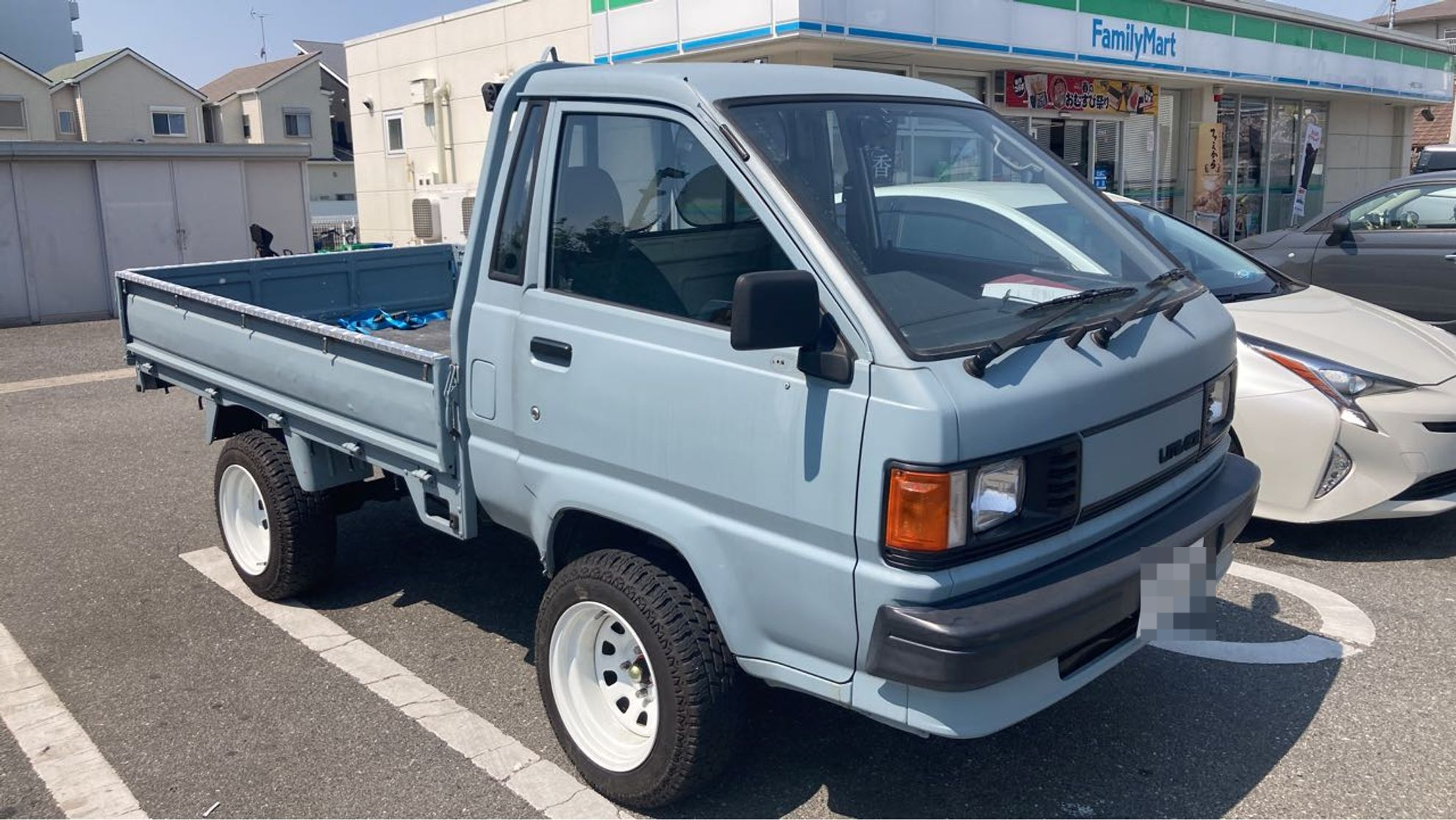 外装右前