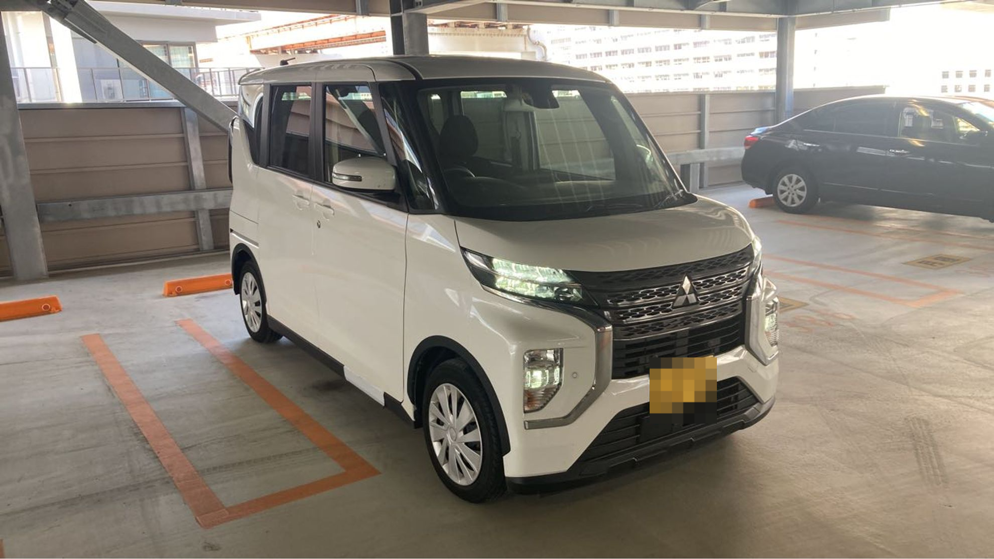 外装右前