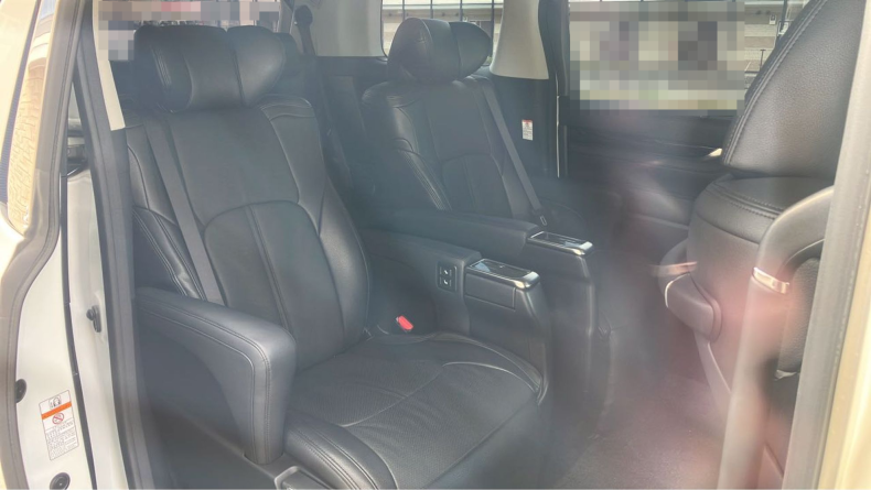 内装後方シート