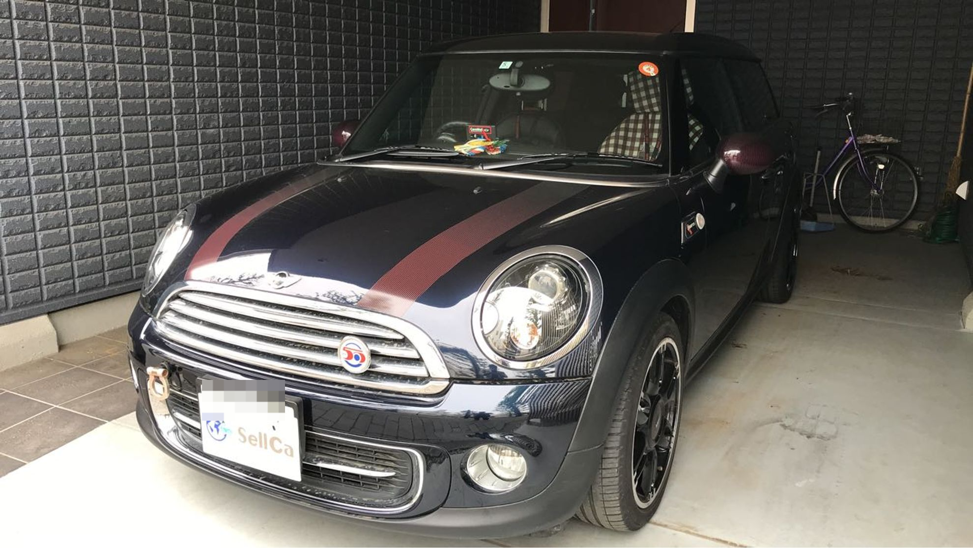 car_main_img