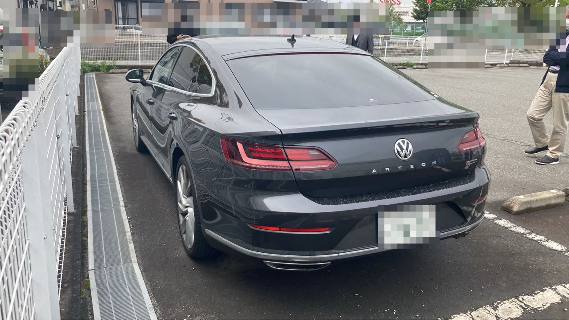 外装左後方