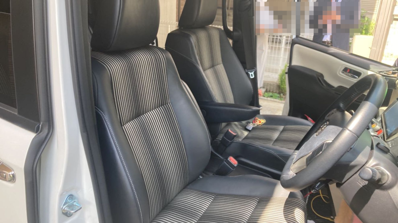 内装前方シート