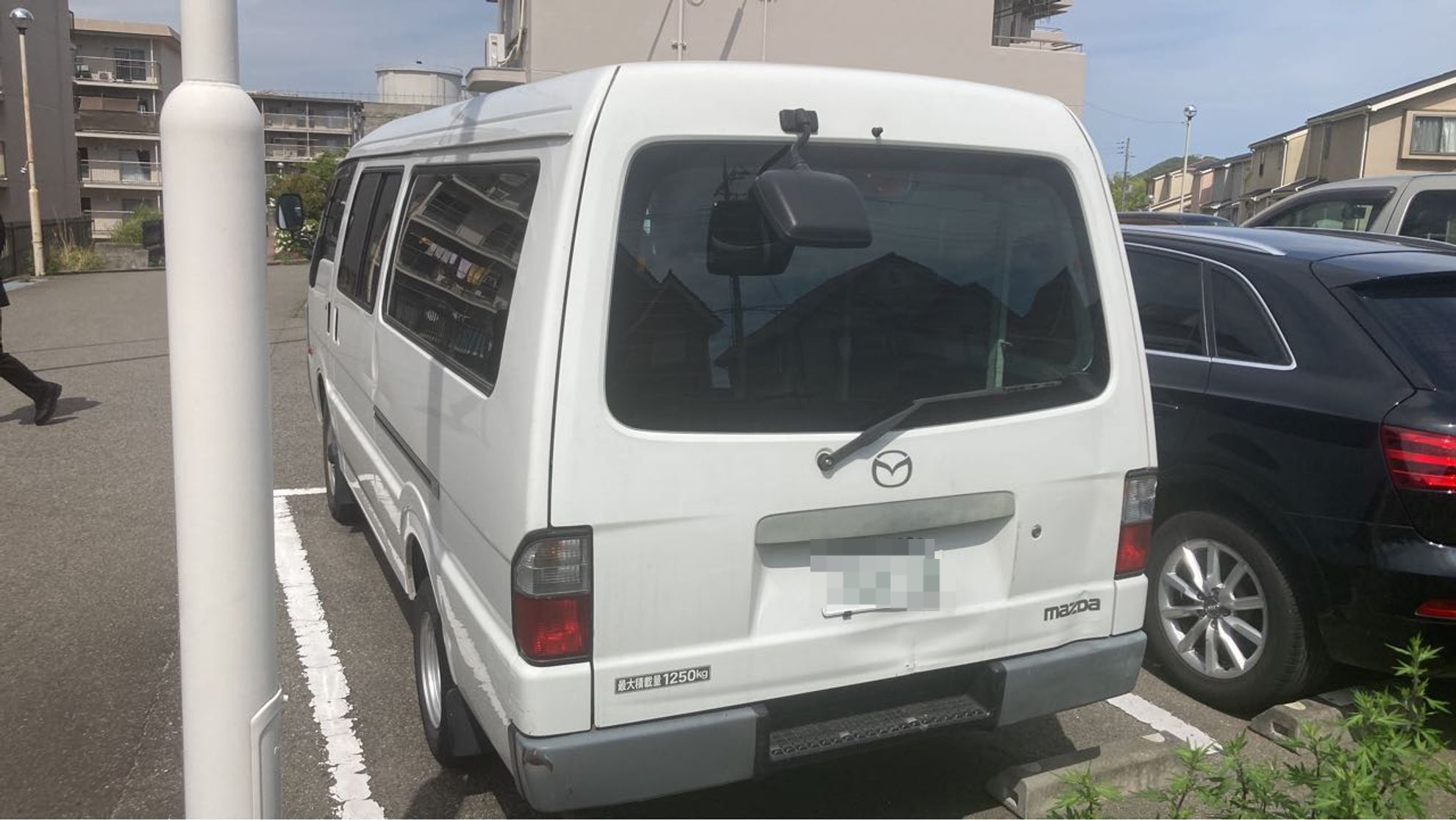 外装左後方