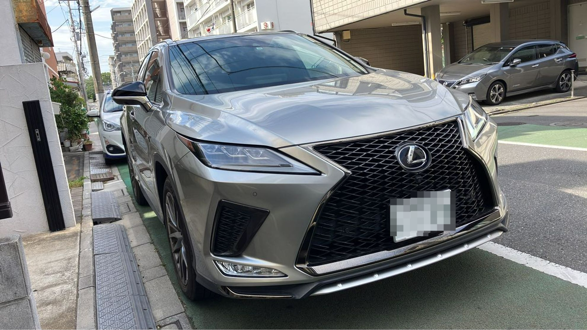 外装右前