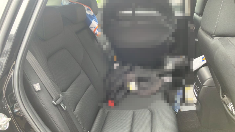 内装後方シート