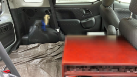 内装後方シート