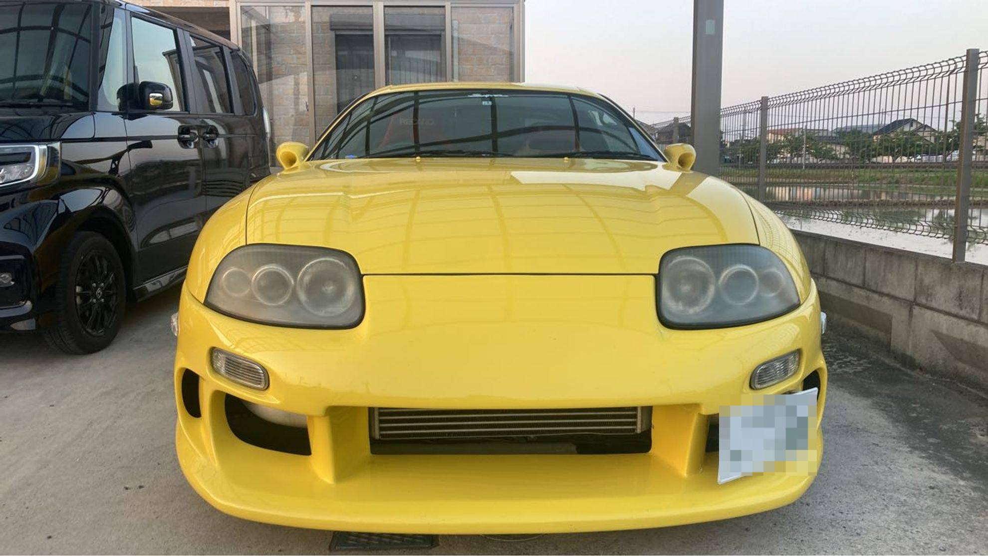 外装前方