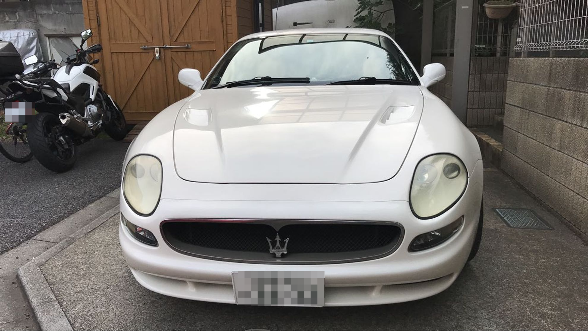 外装前方