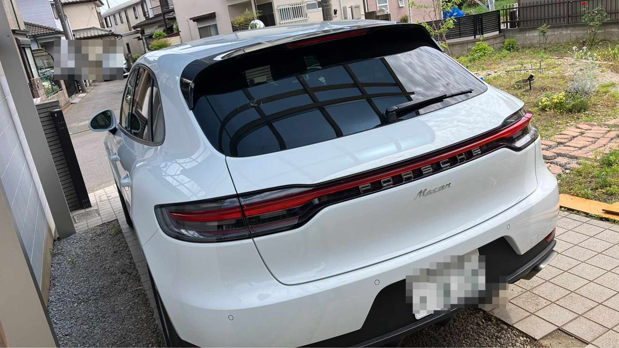 外装左後方