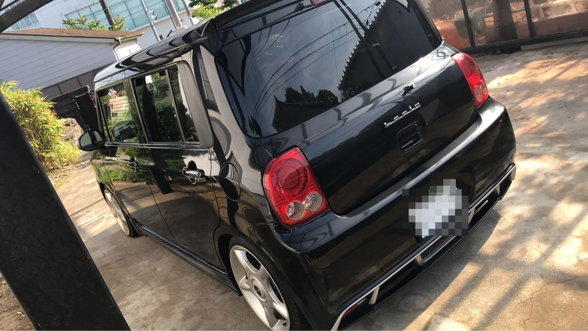 外装左後方