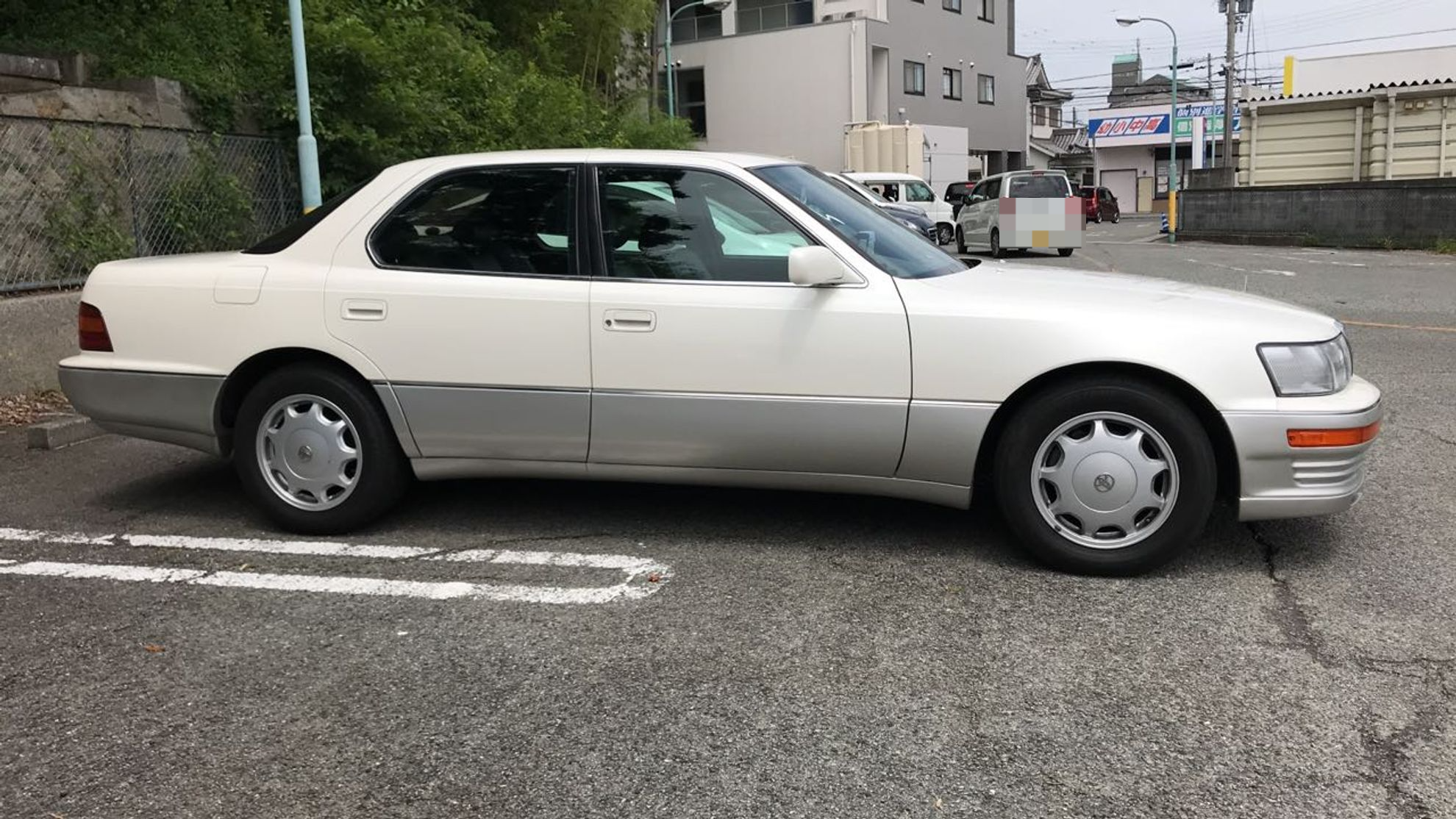外装右