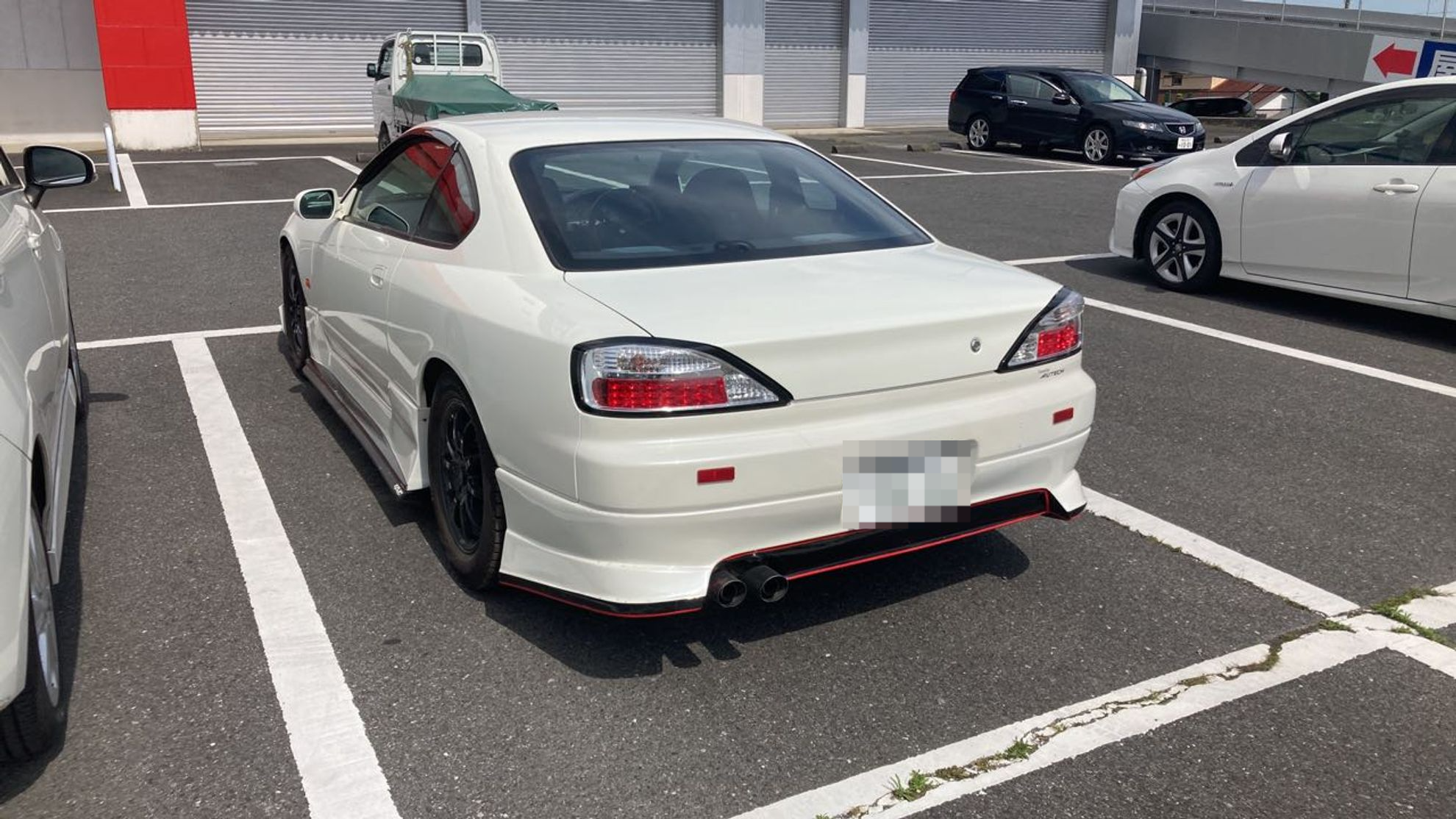 外装左後方