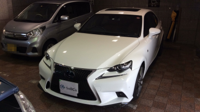 car_main_img