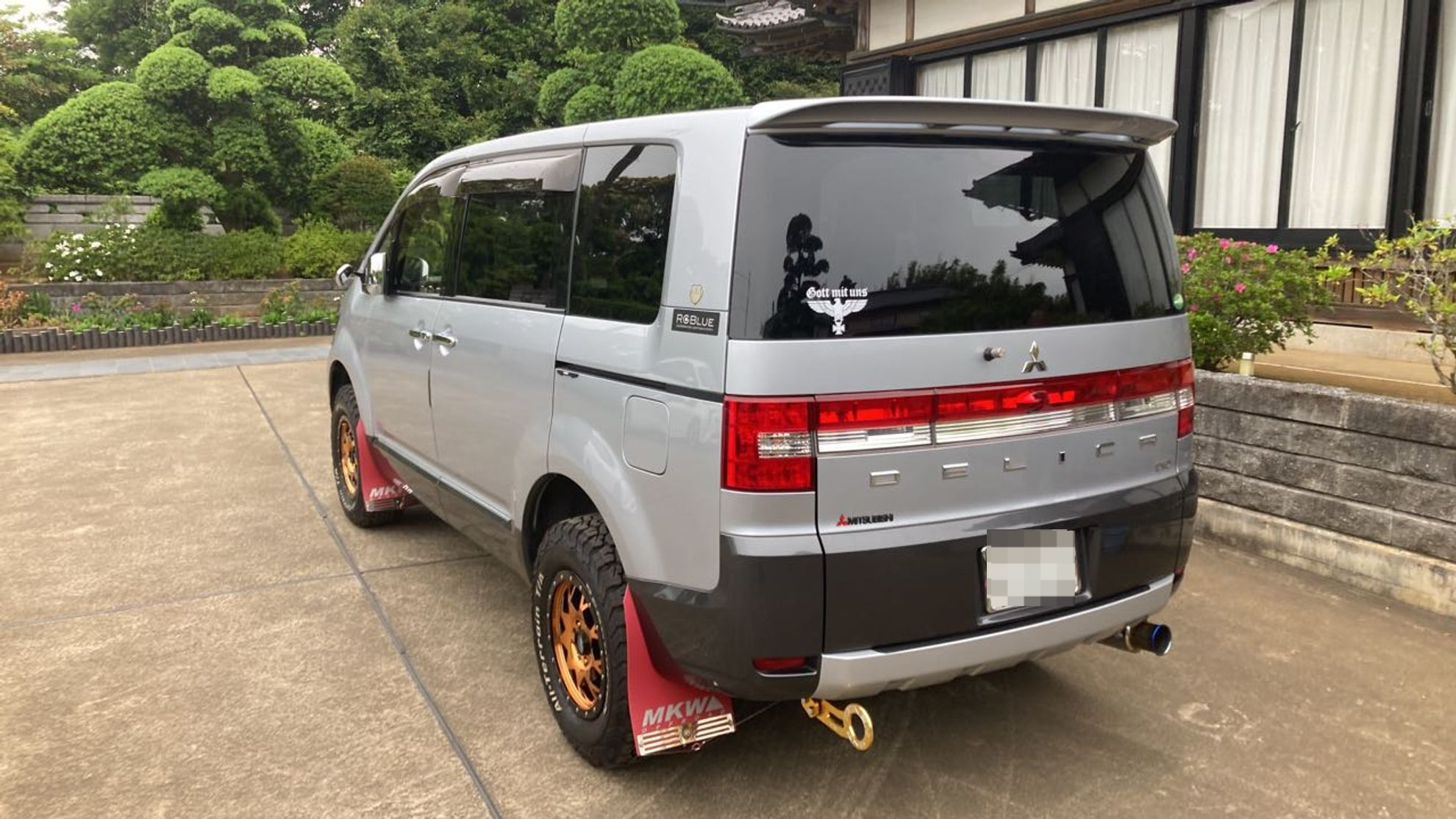 外装左後方