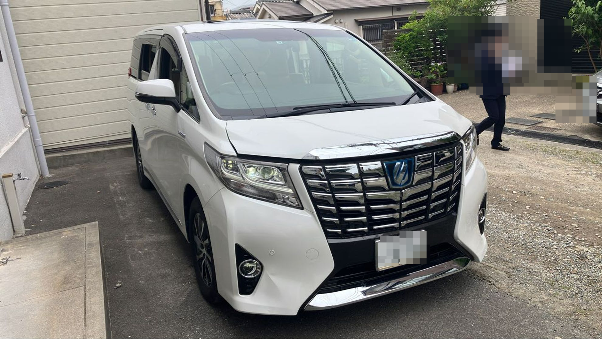 外装右前