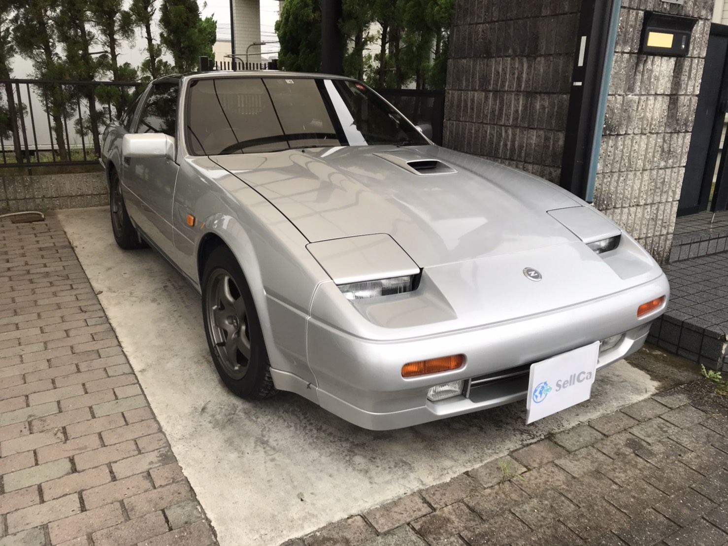 外装右前