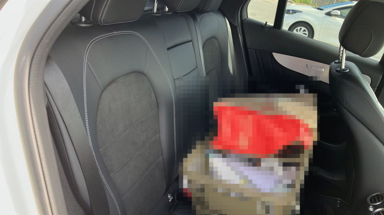 内装後方シート