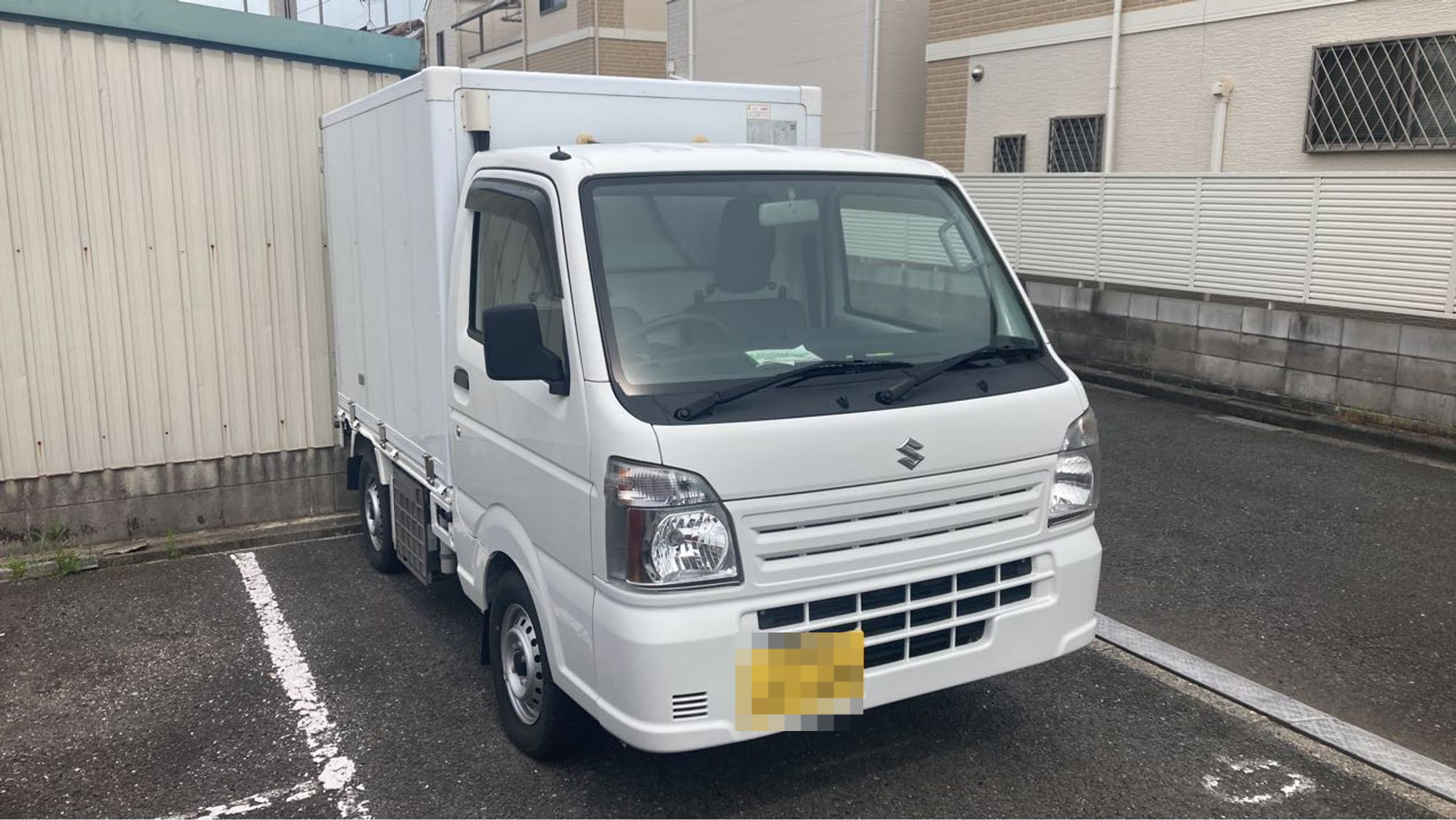外装右前