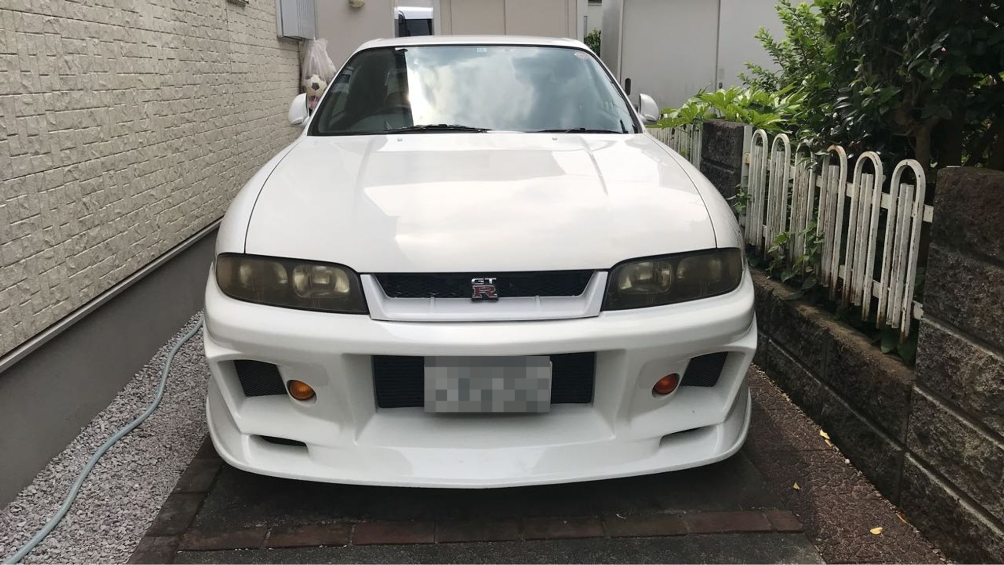 外装前方