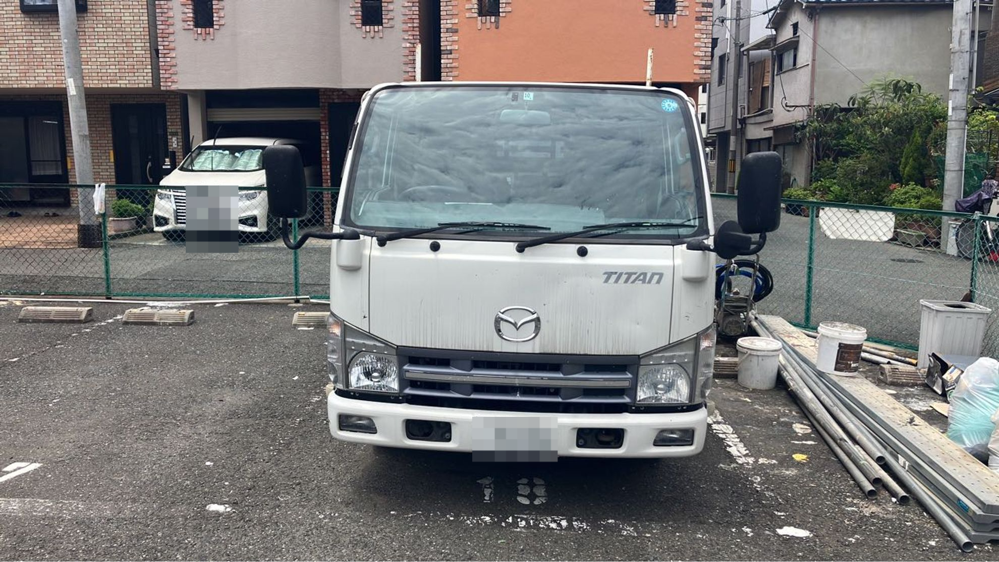 外装前方