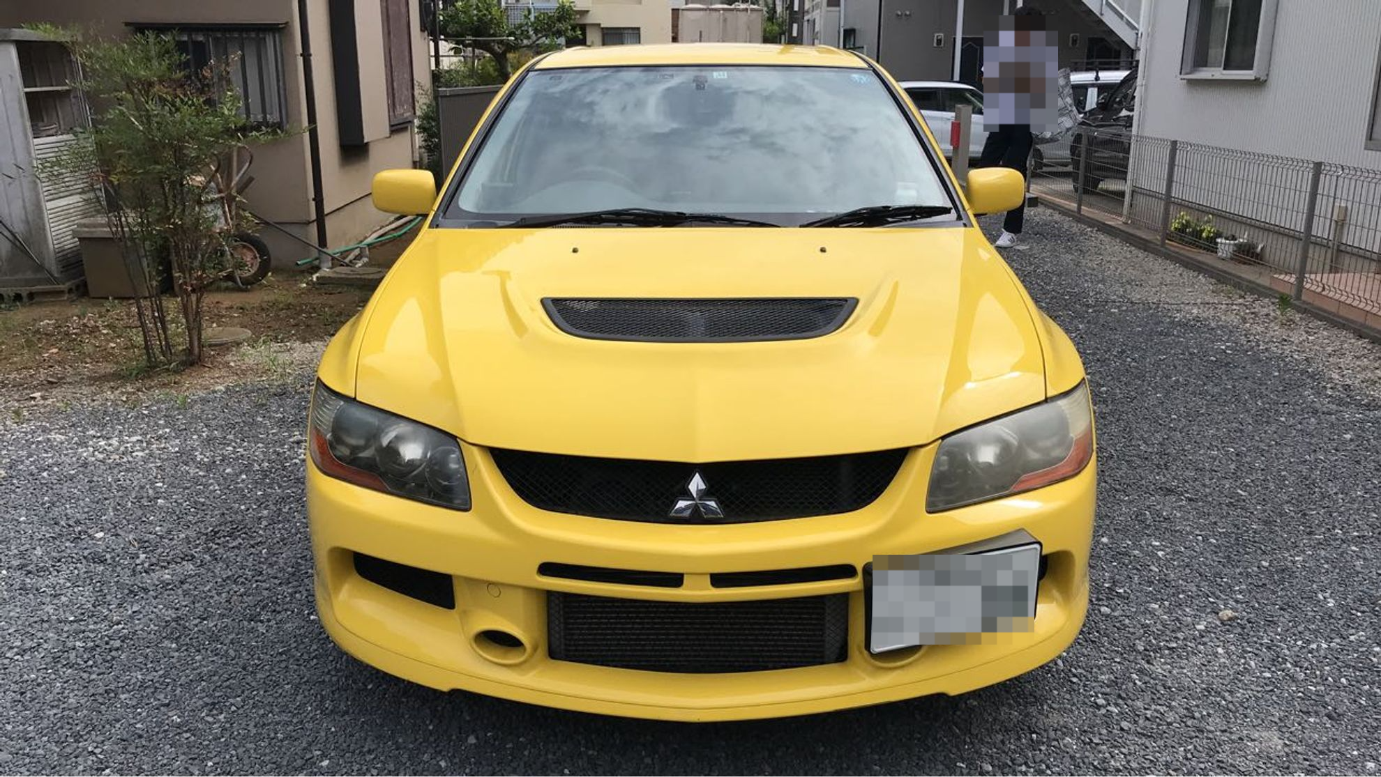 外装前方